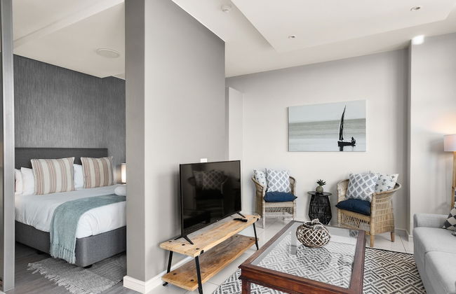 The Median Apartments - Photo 38