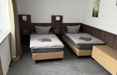 Im Tal 2 Haus - 2 WE, 5 SZ,3 Bäder, 11 Betten - Klimaanlage - Foto 52