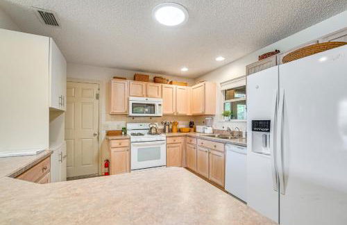 Home in The Villages with Lanai and Private Hot Tub! - Foto 9