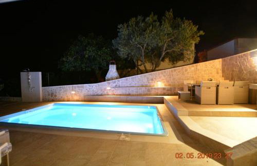 Dreamlodge - Luxe Dalmatian Villa, private pool, parking, mooring, breathtaking sea & mountain view, at 150 m from idyllic private beach - Foto 49