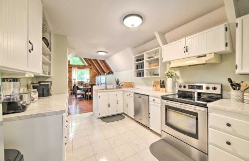 A-Frame Cabin with Hot Tub, Walk to Kentucky Lake! - Foto 7