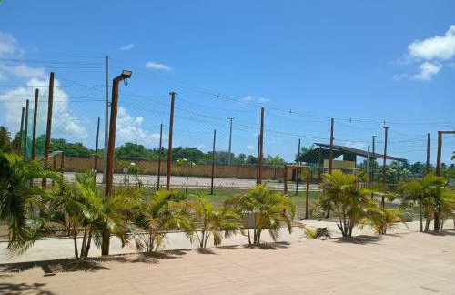 Linda casa em condomínio fechado - Foto 10