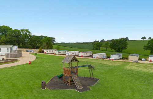 Hillside Splash Retreat -No Commercial Sign written Vehicles,Fishing Nearby & Communal Swimming Pool ,Pool open April to September - Foto 12