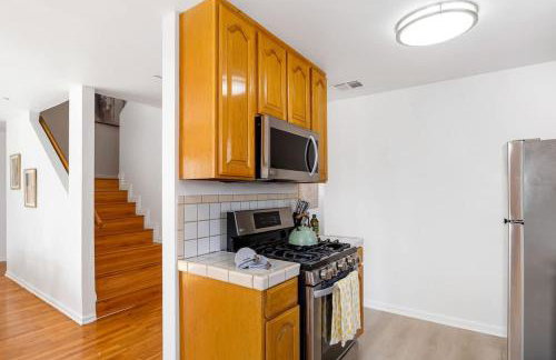 Spacious Culver City 4BR - Half Block from Amazon - Foto 6