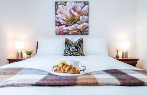 2BR Modern Flat With Free Parking - Foto 3