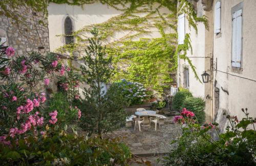 Manoir de Champvert - Foto 51