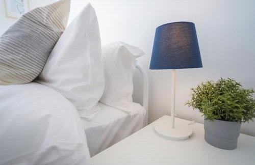 Stylish Apartment with Private Parking - Foto 30