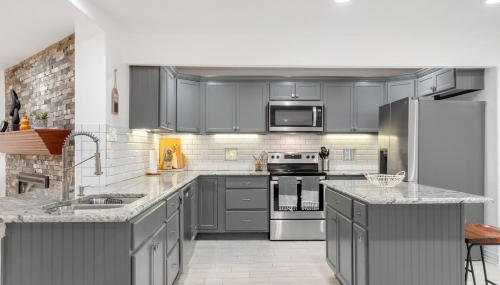 Lakefront Retreat Sleeps 15 Starlink Internet - Foto 2