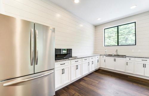 Harbor Springs Condo with Fireplace Near Skiing! - Foto 36