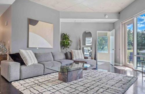 Lovely 2Bdrm 2Bath Thorton Park Condo with secure parking - Foto 5