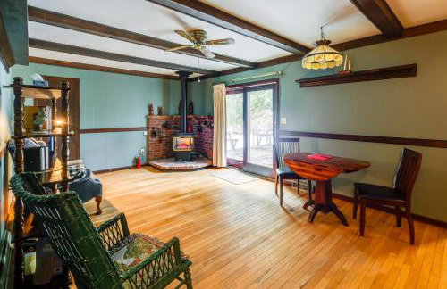 9 Mi to Lake George Village Home in Queensbury - Foto 13