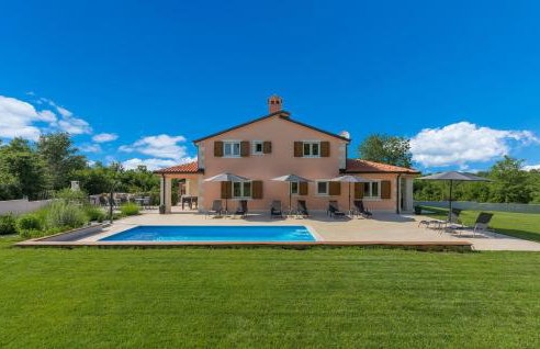 Villa Karmen - Photo 1