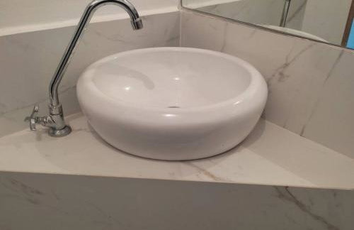 Casa Agradável, Arejada, Espaçosa, Perto de Tudo - Foto 38