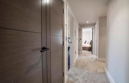 The Old Hotel - Photo 3