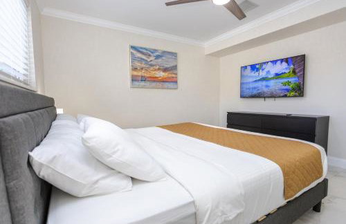 Amazing 5BR Villa Heated Pool near Hard Rock - Foto 17