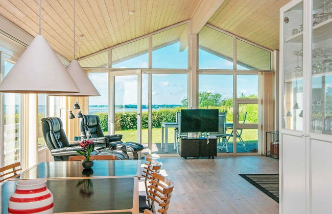 Spacious Holiday Home in Egernsund with Hot Tub - Foto 3