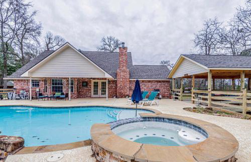 Country Getaway 4 Bedroom Resort in 10 Acre Lot - Foto 13