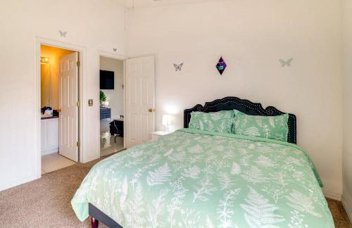 Disney Hub! Family Getaway with Themed Rooms and Pool - Foto 16