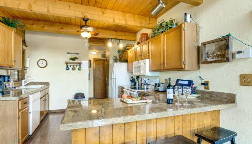 Rustic Pagosa Lakes Cabin with Deck and Grill! - Foto 4