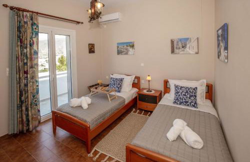 Ruby's summer house with spacious garden and free parking - Foto 10