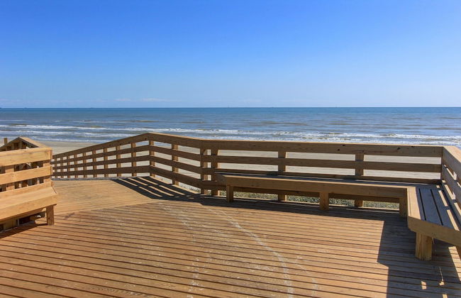 Coconut Charlie's by Silver Sands Vacation Rentals - Photo 19