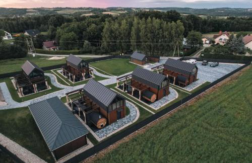 VILLAGE RESORT Sauna & Jacuzzi & Netflix - Photo 14