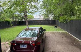 3BR Duplex - Walk to Bishop Arts - Fenced Yard - Foto 28