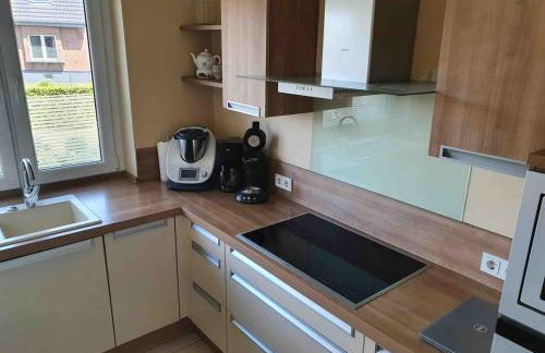 Bungalow mit großen Garten, Wintergarten und Kamin - Foto 3