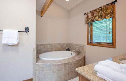 --Mountain Chalet Getaway with Breathtaking View Next to Tail of Dragon-- - Foto 18