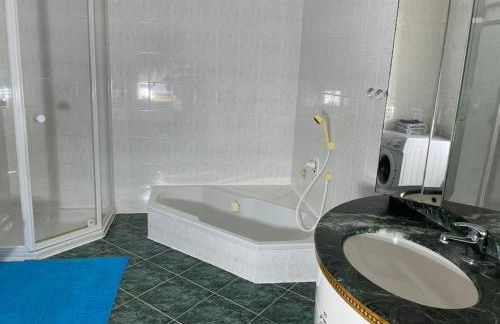 Gemütliches Haus max 6 Personen 2Schlafzimmer 1Schlafsofa - Foto 3