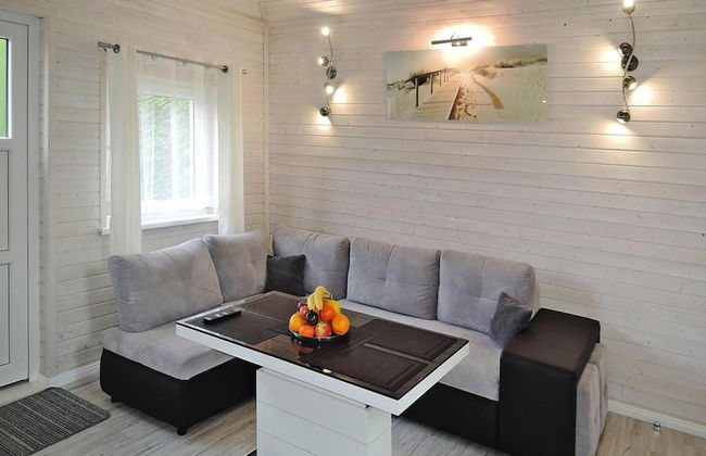 A Comfortable Holiday Home With a Swimming Pool and Jacuzzi in Miedzywodzie - Photo 6