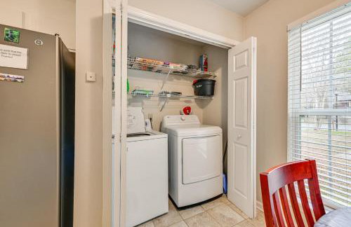 Cozy Family Retreat! Home in Charlotte Suburbs - Foto 12