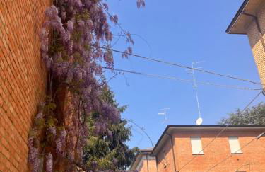 ROSSENA HOME tranquillo appartamento, con giardino, vicino al centro ed all'Ospedale Santa Maria Nuova SMN - Foto 48