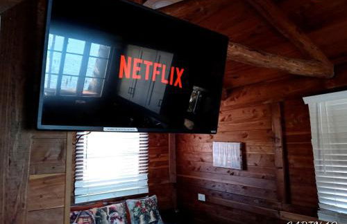 Gorgeous Cabin with Beautiful Views of Toledo Bend Lake for a Relaxing Couples Getaway in Hemphill, Texas - Foto 14