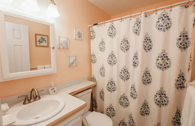 Beautiful Sea Gem - Condo 1 4 mi From Beach w Pool - Foto 8