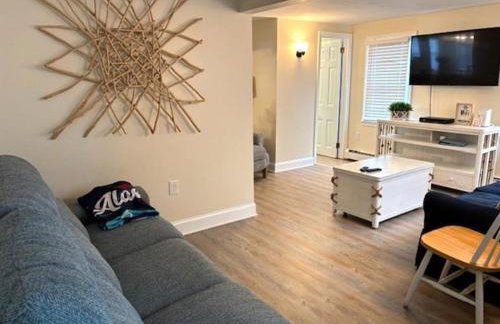 Just Moments From The Causeway Bridge This Charming Spacious Five-Bedroom 2 Bath Home Is Located In Ship Bottom On The Island Of Lbi Wifi - Foto 9