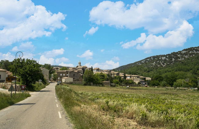 Cosy Holiday Home With Pool - Photo 41