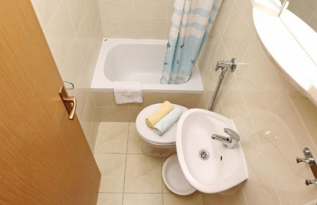 Tomo 1 - at the Beach - RA1 - Photo 3