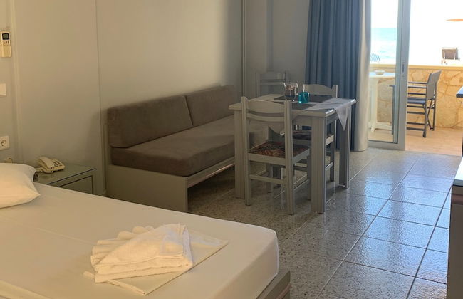 Ermis Suites - Photo 8