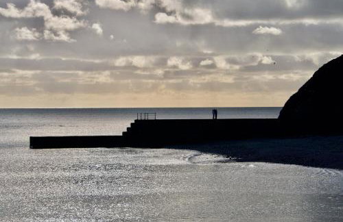 Glan y Mor, Sleeps 20, 8 Bedrooms, 8 Bathrooms, Seafront, Criccieth - Foto 50