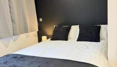 Two Bedroom Flat by Brookland Stays Serviced Accommodation Short Lets Leeds with Free WiFi - Foto 4