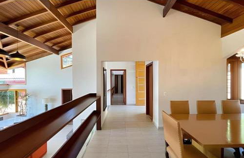 Casa ampla e confortável - Foto 8