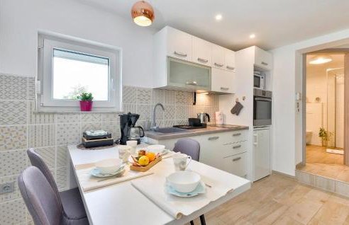 Gorgeous Home In Cresnjevec, Tuhelj - Foto 21