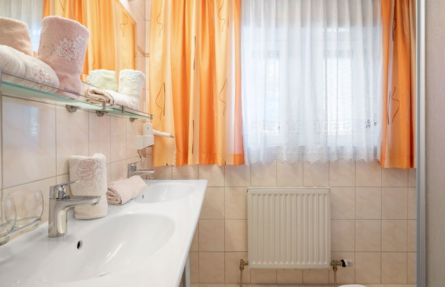 3 bedroom Apartment in Mayrhofen with garden and terrace - Photo 12