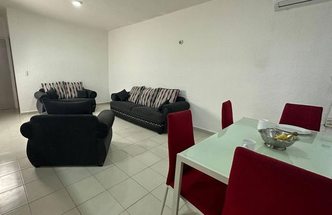 Paradise Awaits in This Seaside Escape! - Foto 21