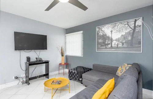 Cozy Getaway with Pool and Putting Green Unit 1 - Foto 5