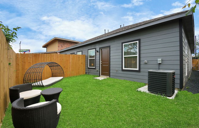 Cozy Retreat Near NRG Stadium, Free parking, Wi Fi - Foto 79