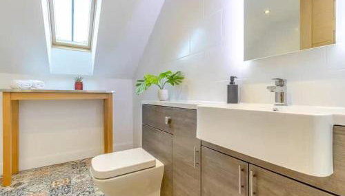 Stunning Barn with Hot Tub on a Secluded Farm - Foto 4