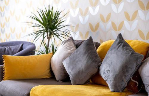 Modern 3BR Home in 9 Anson Rd Near Sandwell Hospital with Garden and Free Parking - Foto 27