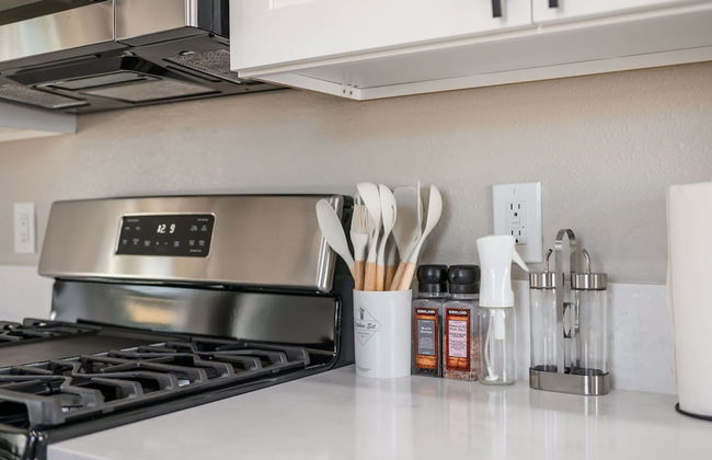 Luxury Modern Retreat w Spacious Yard Premium Comfort - Foto 53